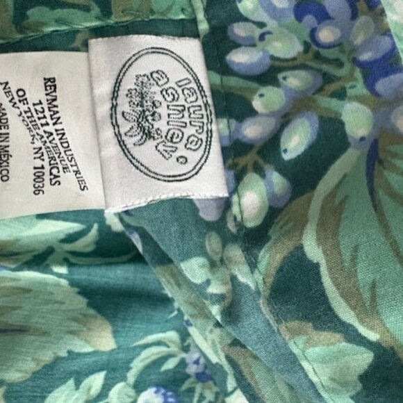 Vintage EUC Laura Ashley Bramble Shower Curtain w/ Ruffle 70"x 74" - Picture 8 of 8